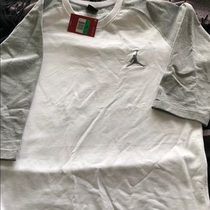 Brand New Air jordan half sleeve tee XL